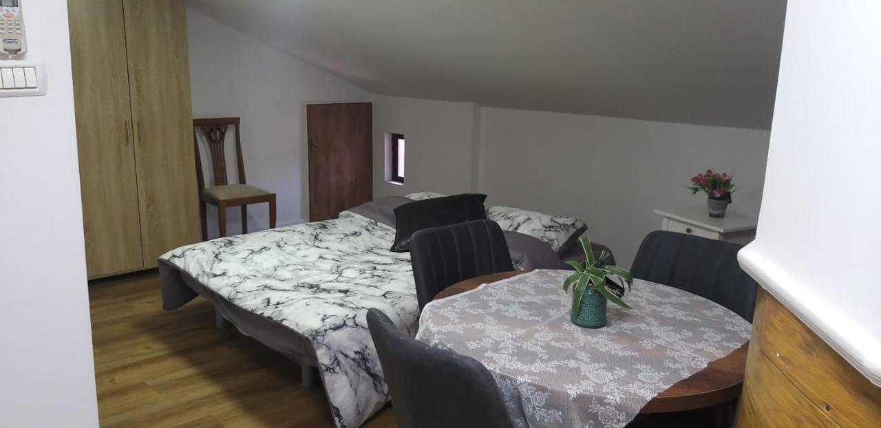 Apartamento Attic Ben Gurion 42 Haifa Exterior foto