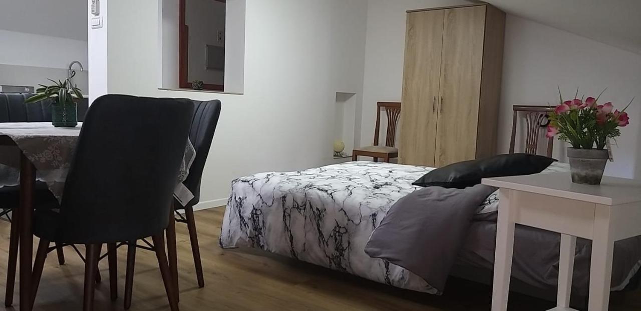 Apartamento Attic Ben Gurion 42 Haifa Exterior foto